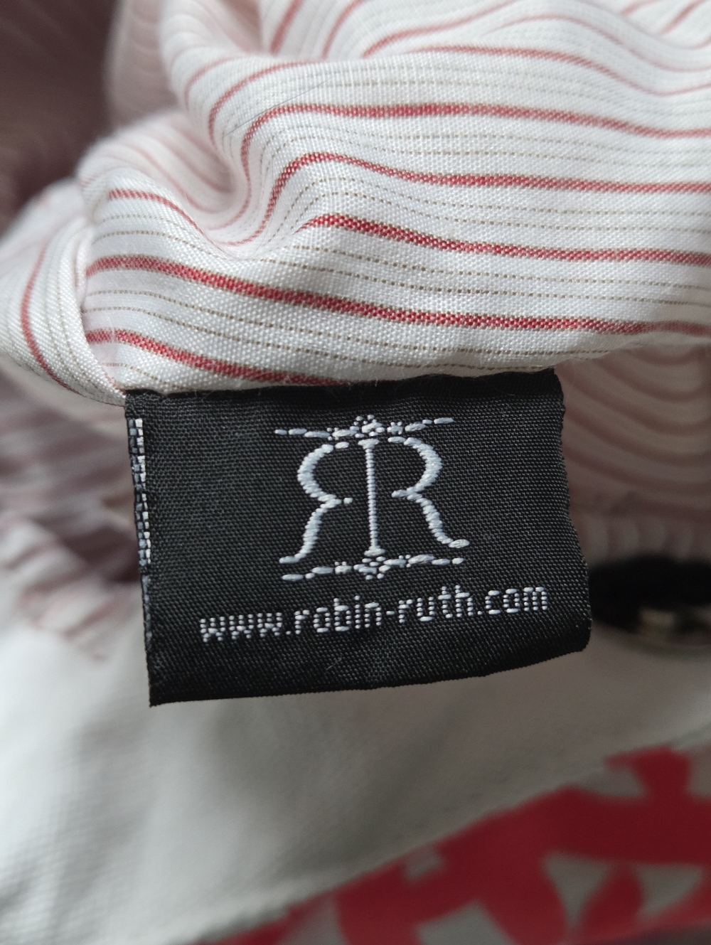 Robin Ruth "Las Vegas" White Shoulder Hobo Bag with Pink Purple Graffiti Letters - Picture 9 of 9